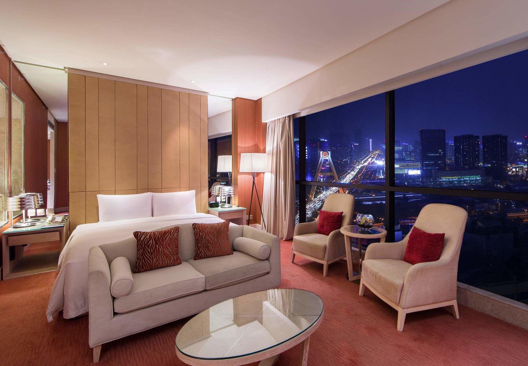 Renaissance Chengdu Hotel Exterior foto