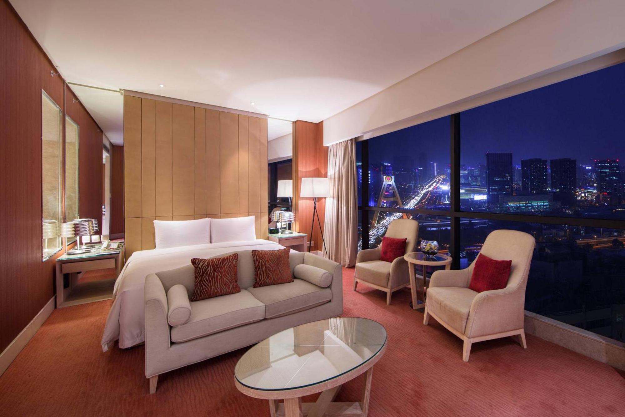 Renaissance Chengdu Hotel Exterior foto