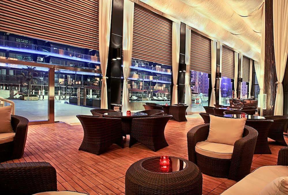 Renaissance Chengdu Hotel Exterior foto